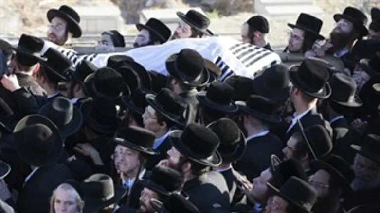 לווית האדמו"ר הקודם