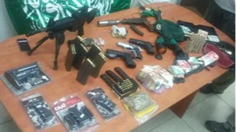 אמצעי הלחימה שנתפסו