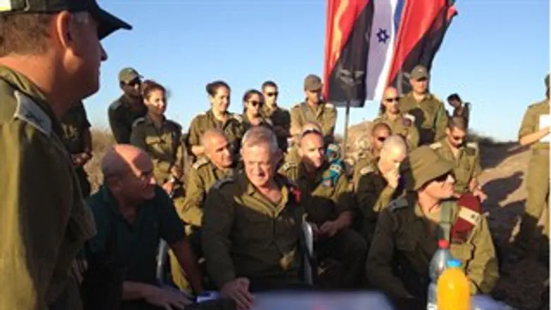 בני גנץ בתרגיל צה"ל. ארכיון