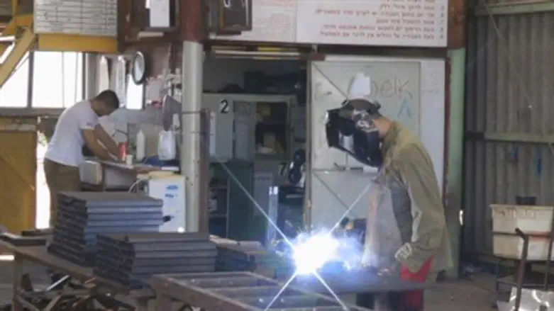 IDF training aids unit