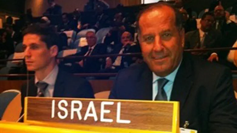 והבה באולם העצרת