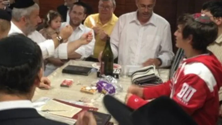 Havdalah at the Airport