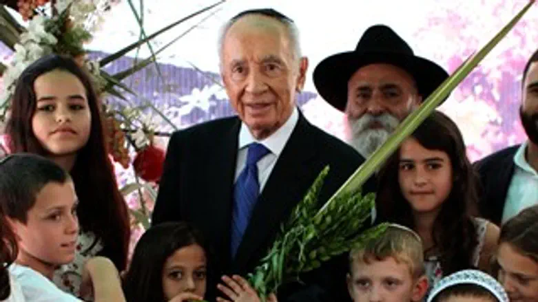 פרס ואורחים