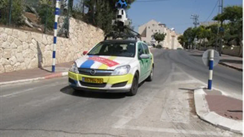 ניידת גוגל Street View בקרית ארבע