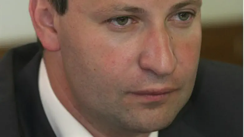 Стас Мисежников