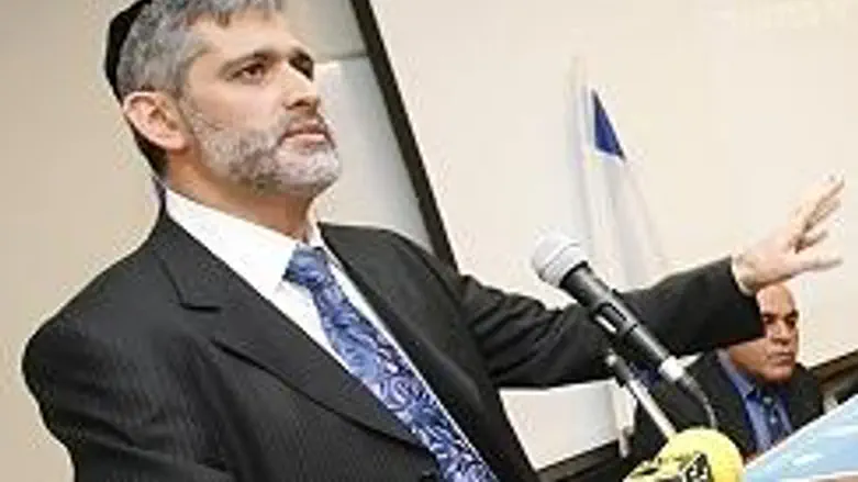 עדיין משפיע. ישי