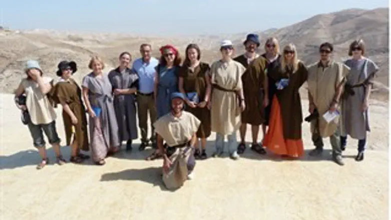 ביקור ב"ארץ בראשית"