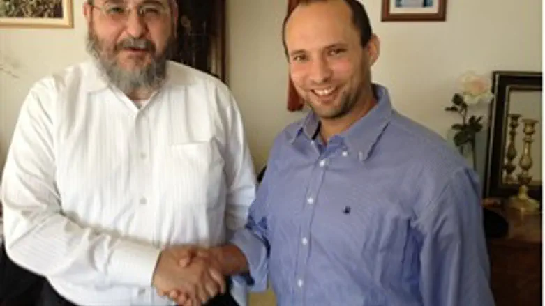 הרב אמסלם עם נפתלי בנט