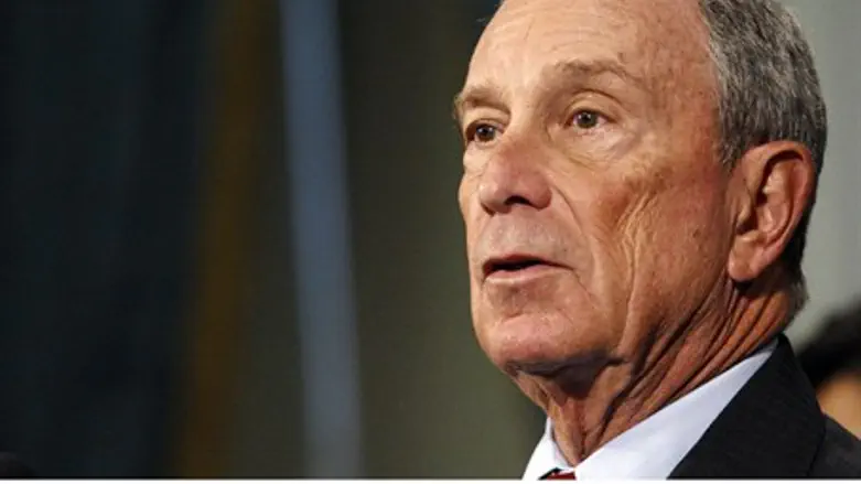 NYC Mayor Bloomberg now endorses Obama for pr