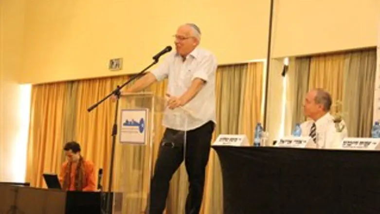 היועמ"ש מתנהג כאחרון האנשים במדינה. אריאל