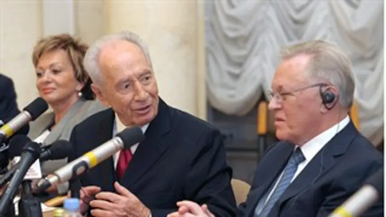 הנשיא פרס ברוסיה.