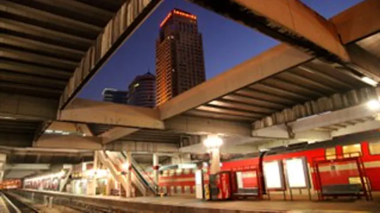 תחנת רכבת בתל אביב