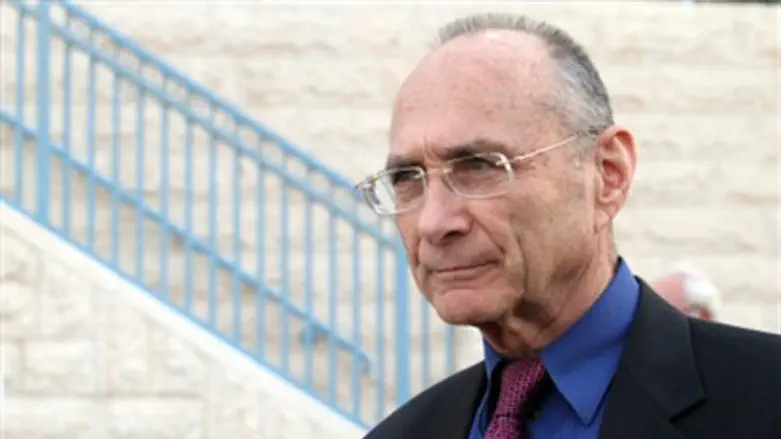 Min. Uzi Landau
