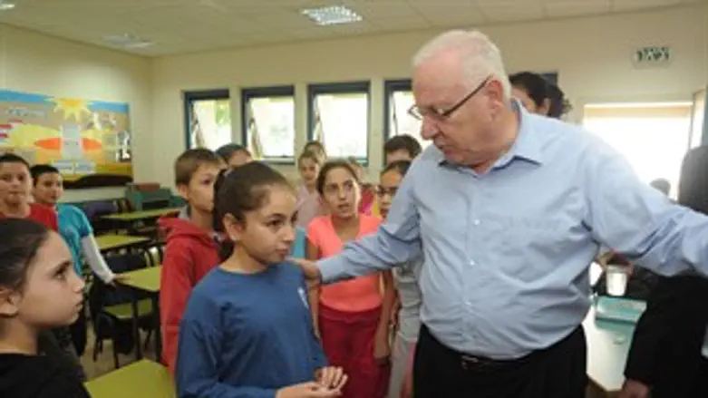 ריבלין בבית הספר היסודי בשער הנגב