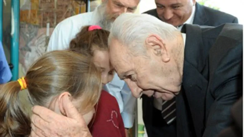 Peres in Sderot
