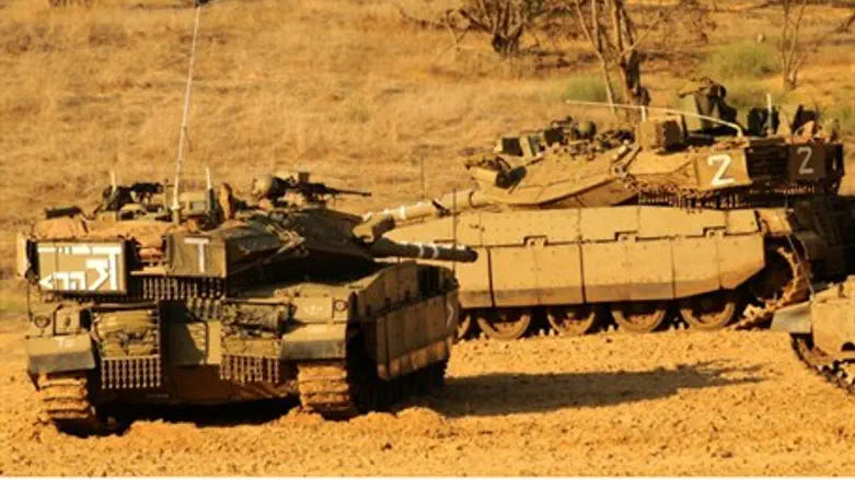 IDF armor near Gaza
