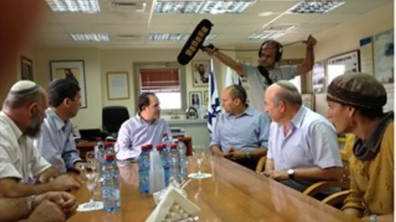 יקחו את תיק החינוך? הבית היהודי