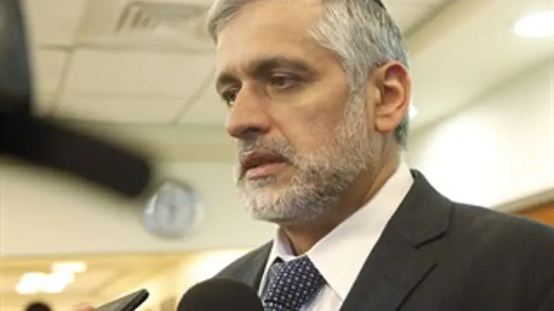 'מוותר על תיקים למען התורה'. אלי ישי