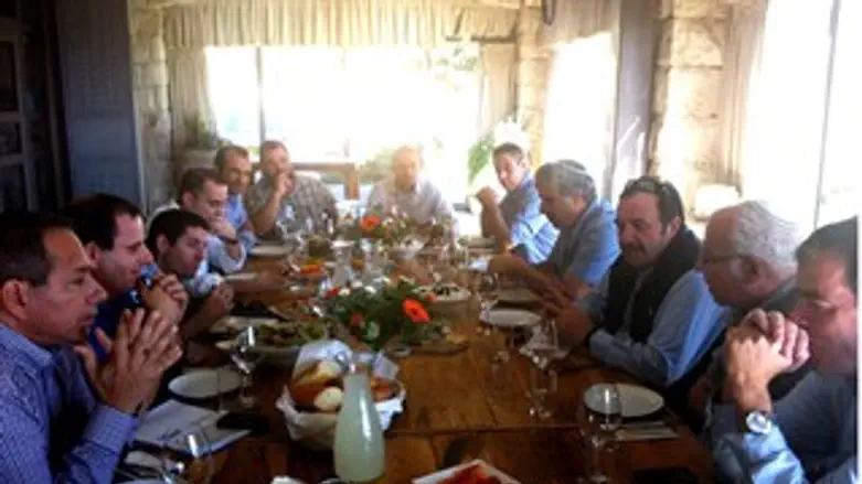 ראשי הרשויות עם ח"כ אריאל