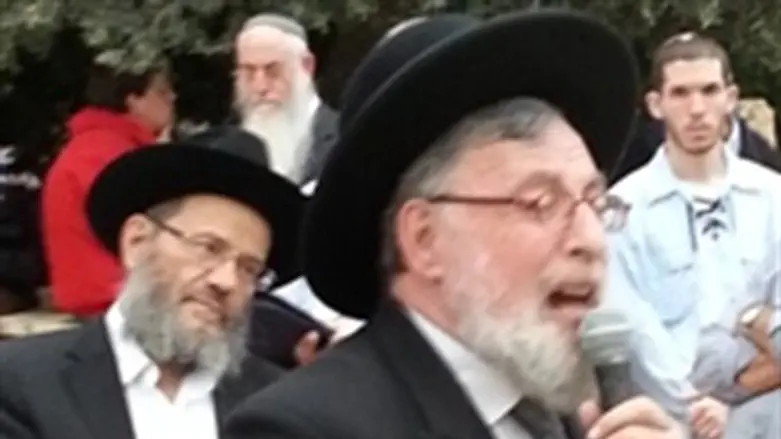 Neria In memory of Rabbi Neria 