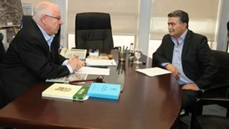 ריבלין ופרץ. היום