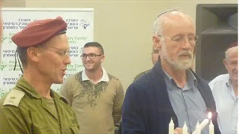 ניצן אלון במרכז האוניברסיטאי אריאל