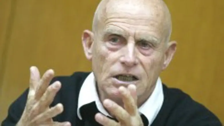 לא חושש מהפגנות. איילון