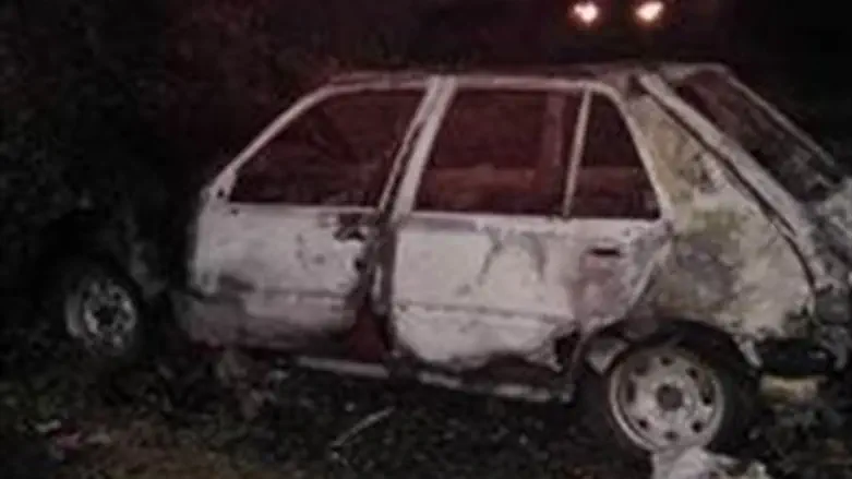 The burnt car