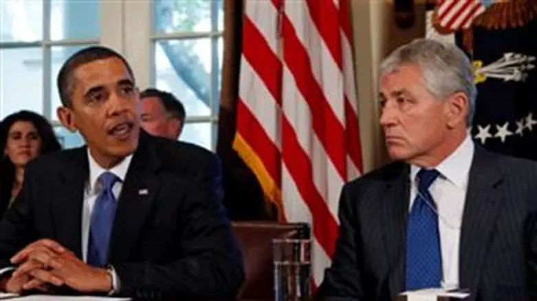 Obama with former Senator Chuck Hagel