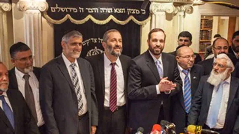 תוקפים. ראשי ש"ס