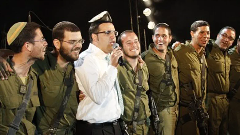 Яков Швеки и солдаты ЦАХАЛа