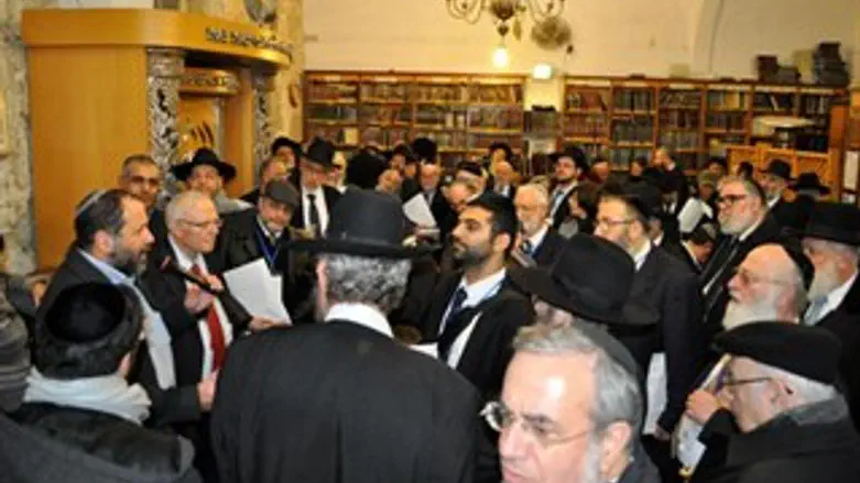 רבנים במערת המכפלה