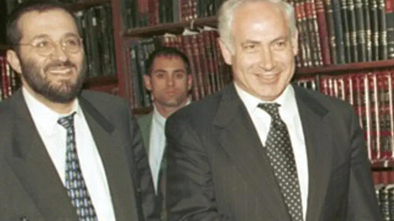 דרעי עם נתניהו ב-96'. יחזירו עטרה ליושנה?