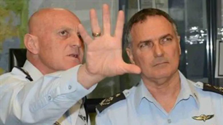 המפכ"ל וראש אגף התנועה מתעדכנים 