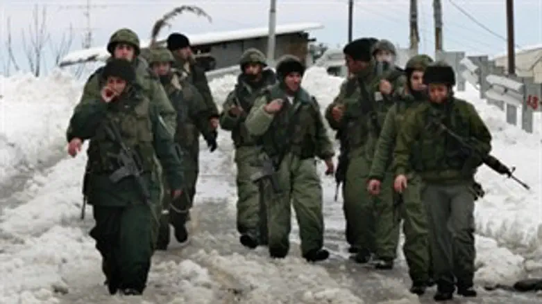 חיילים בשלג