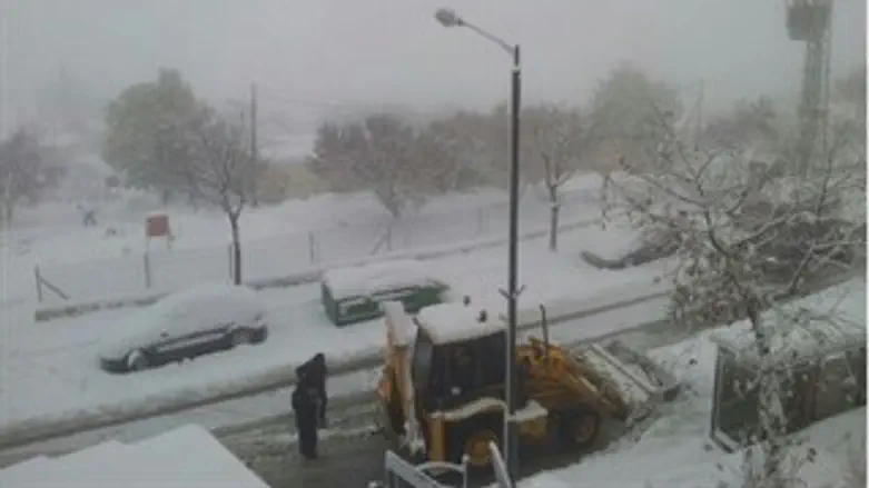 מפלסים שלג בקרית ארבע