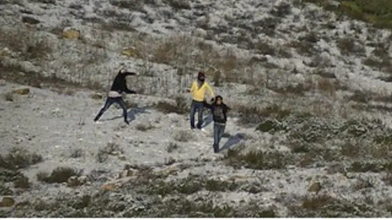 מתפרעים למרות השלג