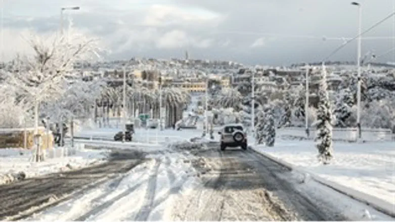 השלג משבית את הלימודים בירושלים