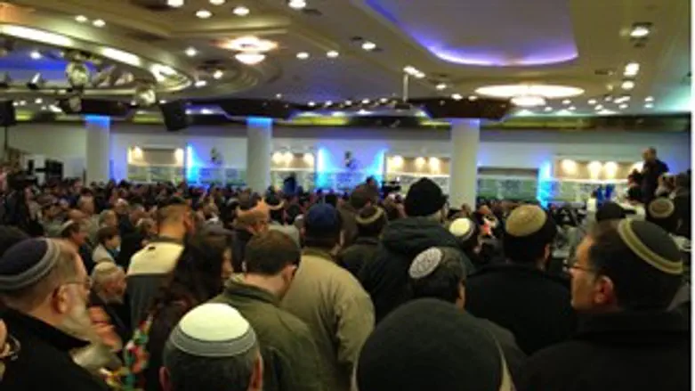 הכנס בבאר שבע. ללא איזמים