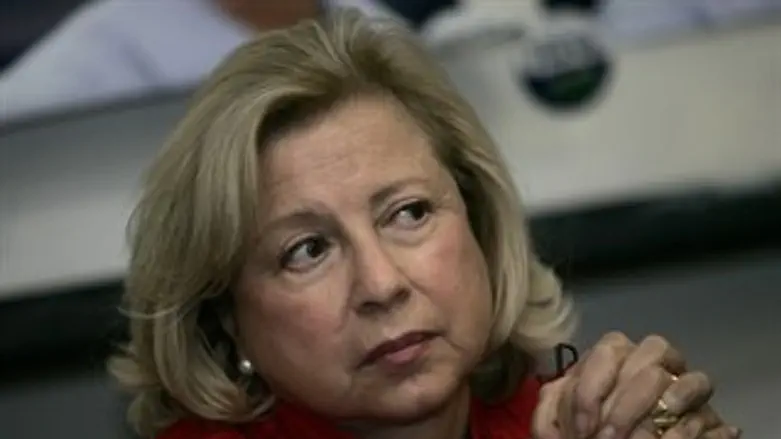 תוקפת. קולט אביטל.