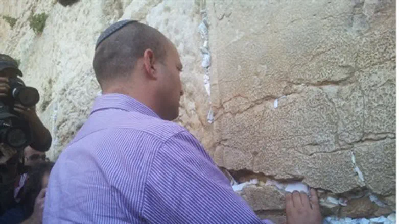 Naftali Bennett at the Kotel Monday