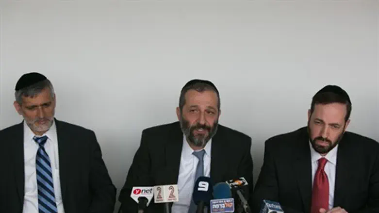 Shas faction meeting