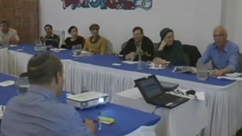 חברי "הבית היהודי" מתכוננים לכנסת