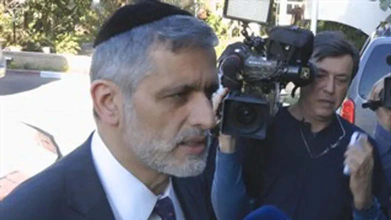 אלי ישי נכנס למו"מ הקואליציוני