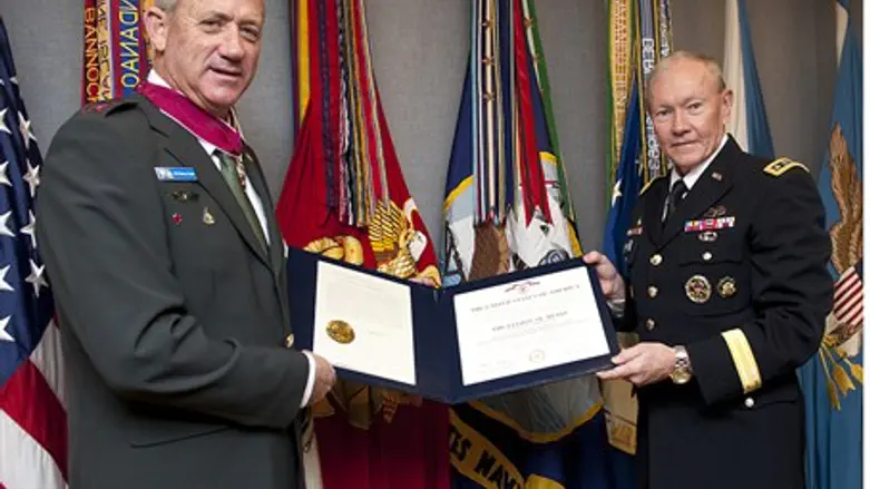 Dempsey presents Gantz with Legion of Merit