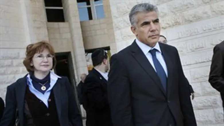 גרמן והיו"ר לפיד