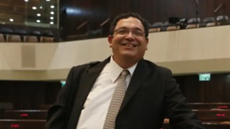 התחיל לעבוד. ח"כ הרב שי פירון במליאת הכנסת