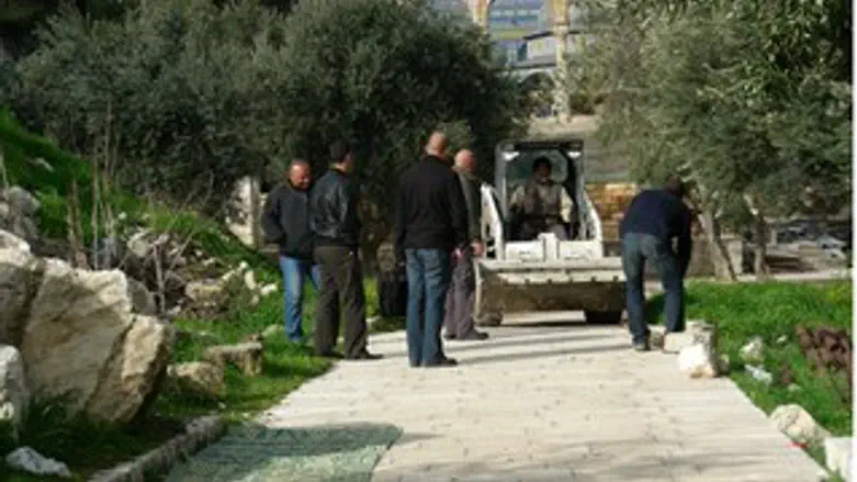 הטרקטור בשטח האסור