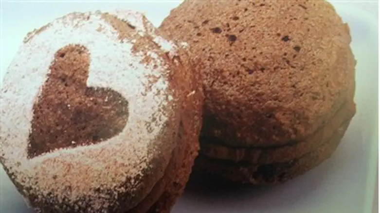 chocolate sandwich cookies