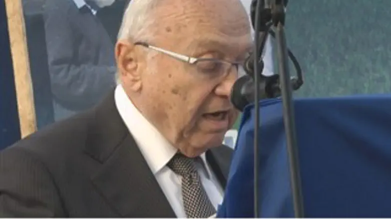 השר נאמן באיתמר